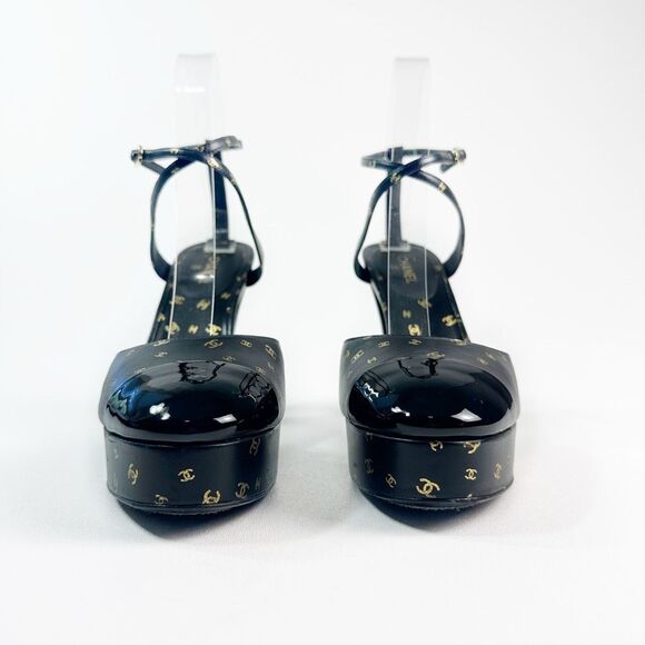 CHANEL 2023 All Over Interlocking CC Logo Black Heels Size 38 Platform Cap Toe - Picture 8 of 16